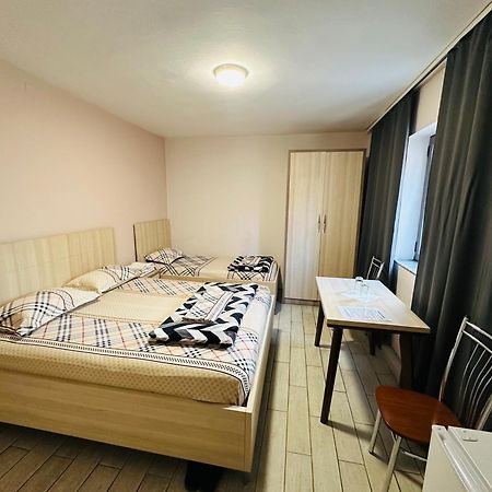 Urban Life Tirana- Economy Rooms Экстерьер фото