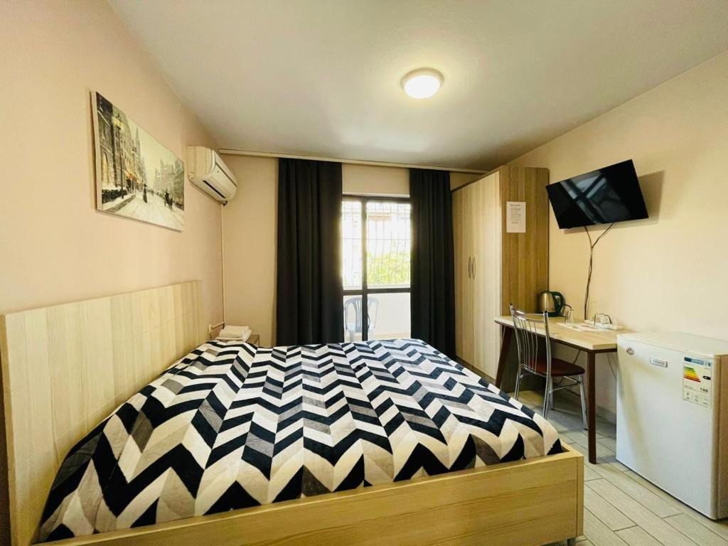 Urban Life Tirana- Economy Rooms Экстерьер фото